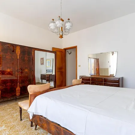 Casa Via Rene 펜션 *